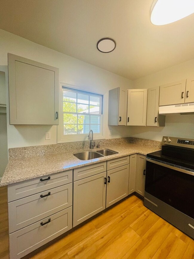 Photo - Charming 3-bedroom, 2-bathroom single story home located in the heart of Fillmore