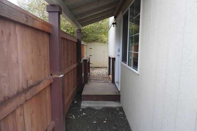 Photo - 3708 E 13th St