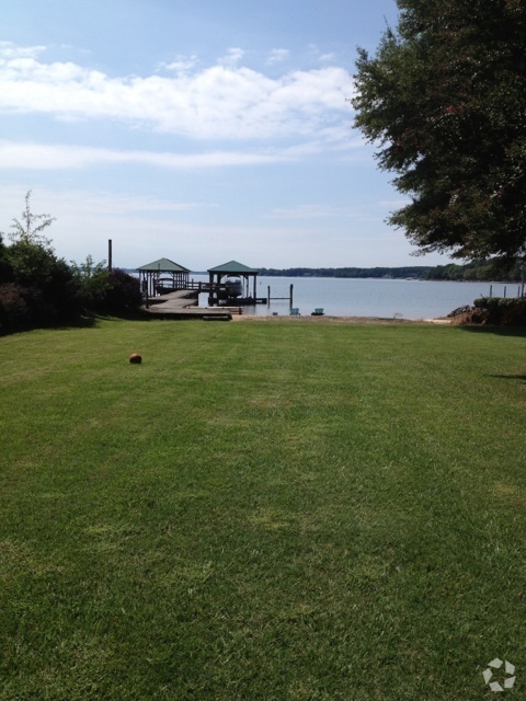 Building Photo - Lake Front Living Rental
