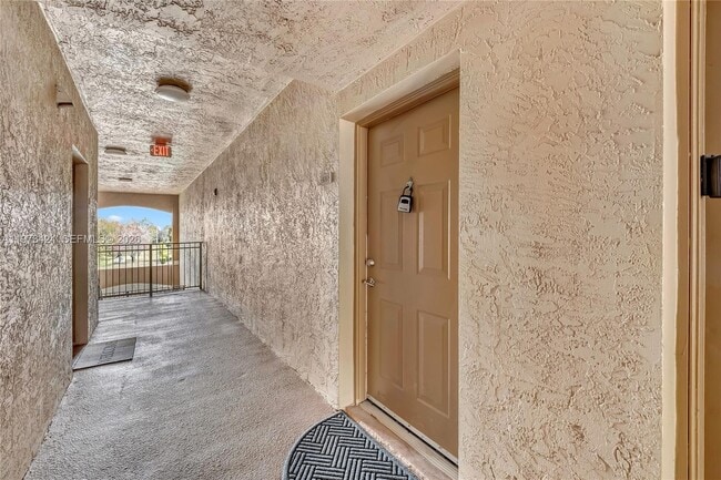 Photo - 151 SW 117th Ave Unit 9308