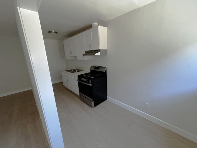 Photo - 1635 N Normandie Ave