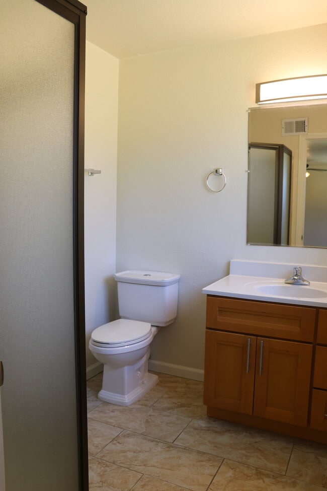 Photo - 335 Rollingwood Dr