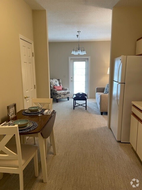 entry through the the kitchenette - Sunabella Senior Living Rental