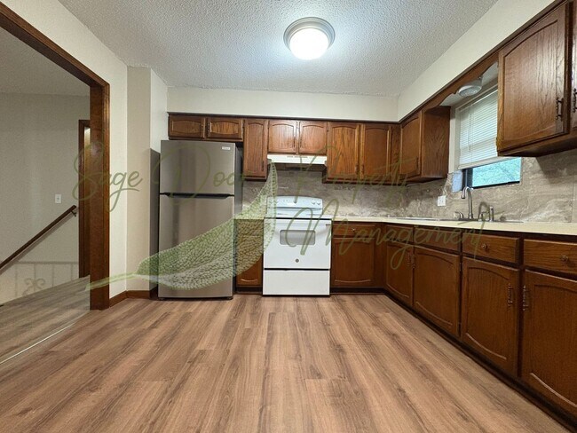 Photo - 1037-1039 SE Kingscross Rd Unit 1037