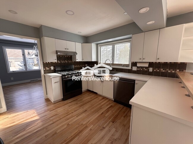 Photo - 13808 Frontier Ln