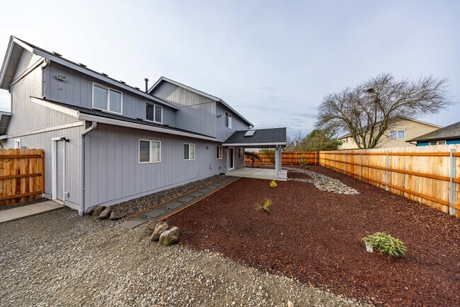 Photo - 5 bedroom home in Orchards - RV Parking