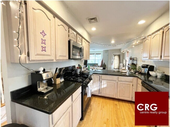 Building Photo - 6-7 Harleston St. Unit U1