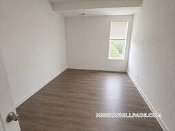 Photo - 301-305-305 Dudley St Unidad 4