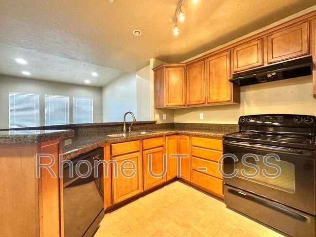 Building Photo - 4276 S Main St Unit #312 Rental