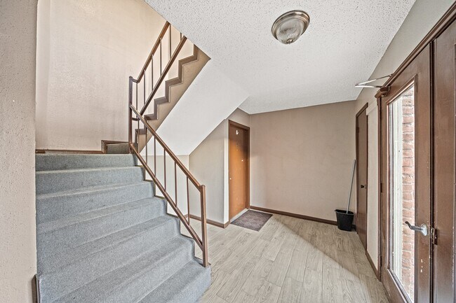 Photo - 12100 Overbrook Ln Unidad 17D