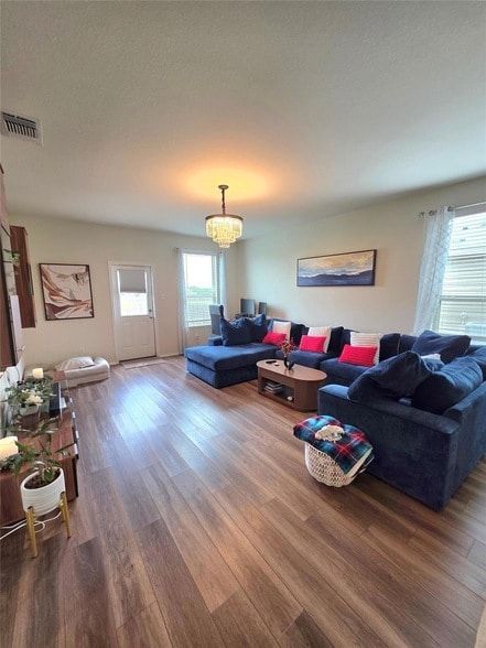 Photo - 350 Bedford Falls Ln