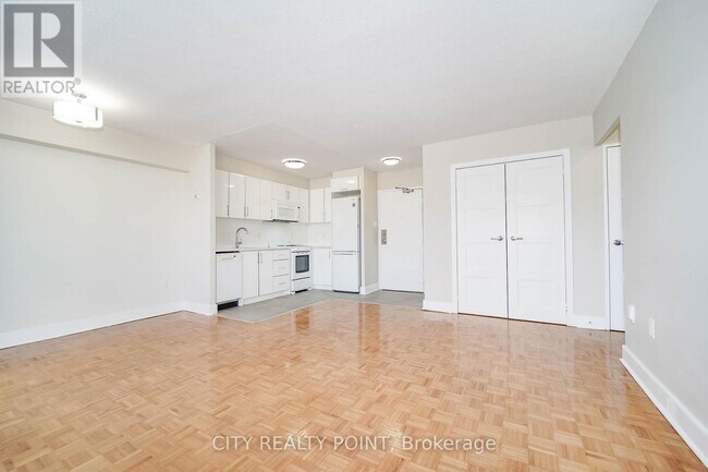 Photo - 1500 Bathurst St Unit 504