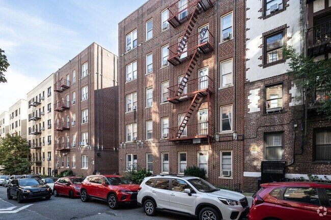 Photo - 187 Pinehurst Avenue