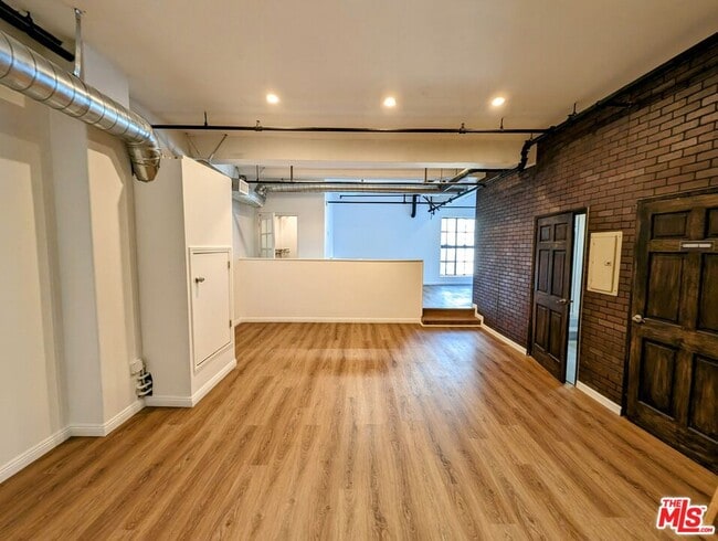 Photo - 312 W 5th St Unit 1103