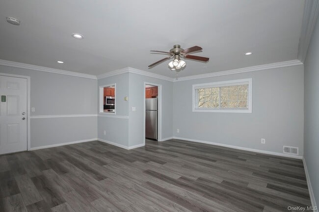 Photo - 6 Presidents Dr Unit 6-3A