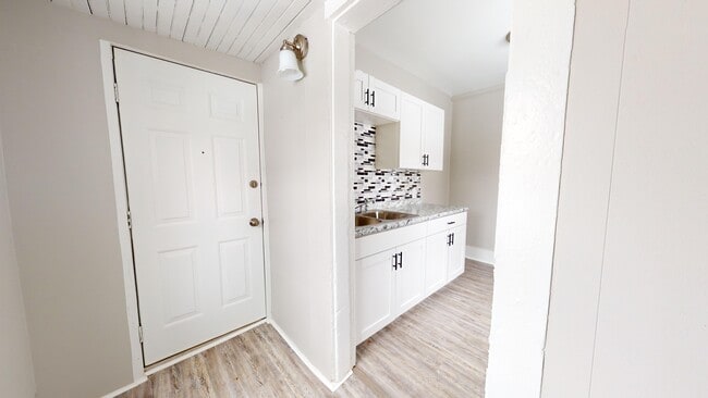 Photo - 4500 W 39th St