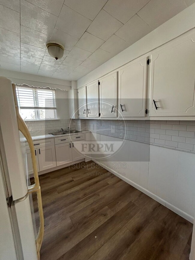 Photo - 90 Montaup St Unit 2
