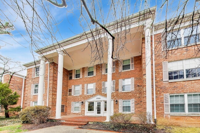 Building Photo - 7721 Tremayne Pl Unit 113