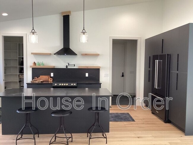 Photo - 170 Mountain Laurel Ln