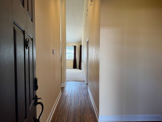 Photo - One Bedroom Condo in The Terraces of Denver!