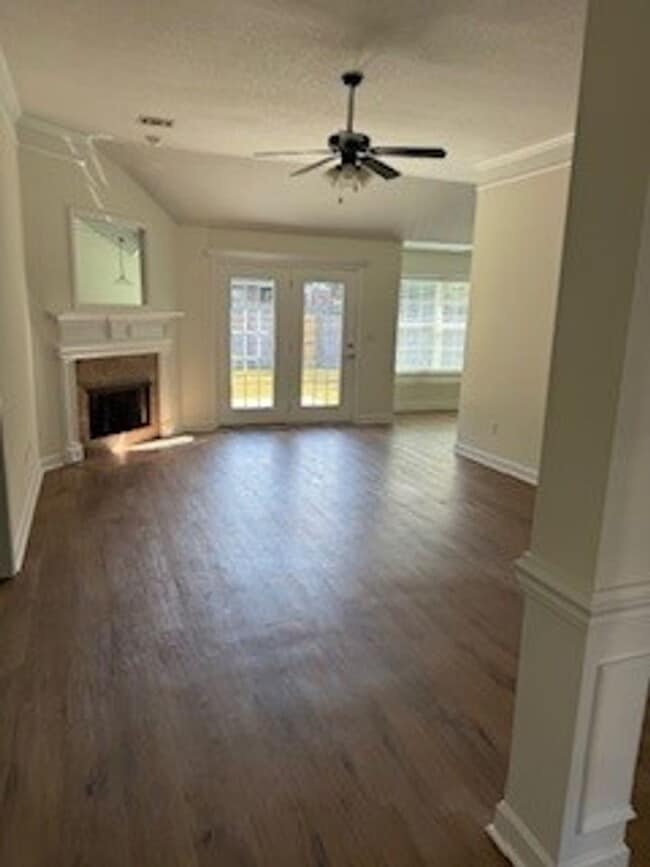 Photo - 534 Cobblestone Cir
