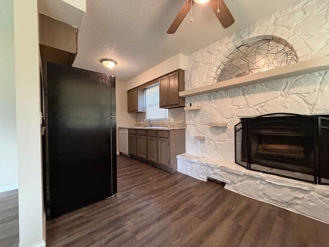 Photo - Beautiful 3 bed with tons of charm!