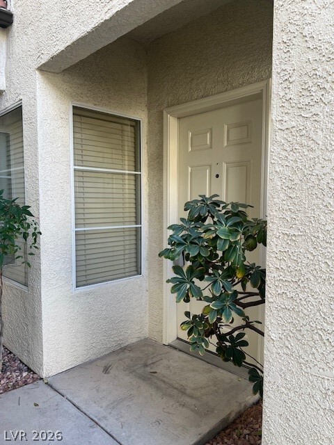 Building Photo - 2975 Bluegrass Ln Unit 1311