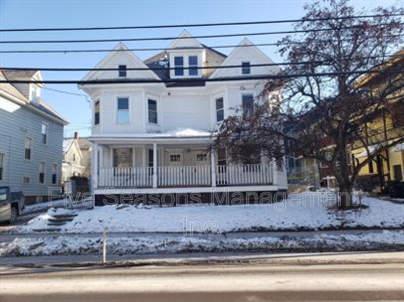 Photo - 68 S Union St Rental