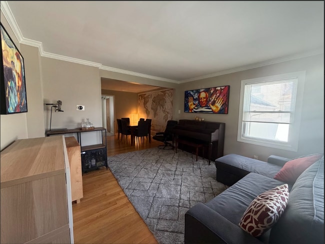 Photo - 5540 Fairview Ave