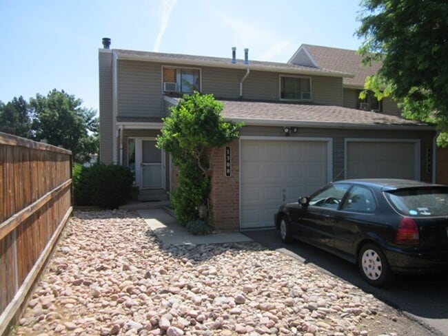Building Photo - 3 Bedroom, 2 Bath Townhouse with Attached Garage in Desirable Lafayette, CO!