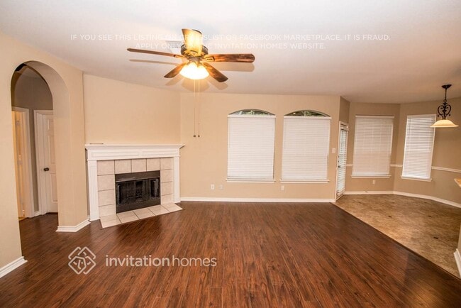 Photo - 1621 Churchill Ln