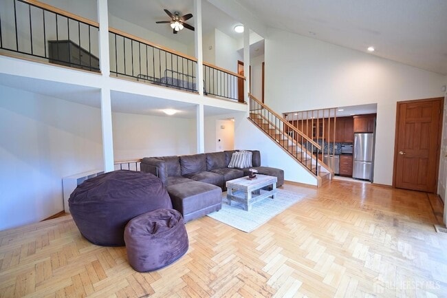 260 Westgate Dr
