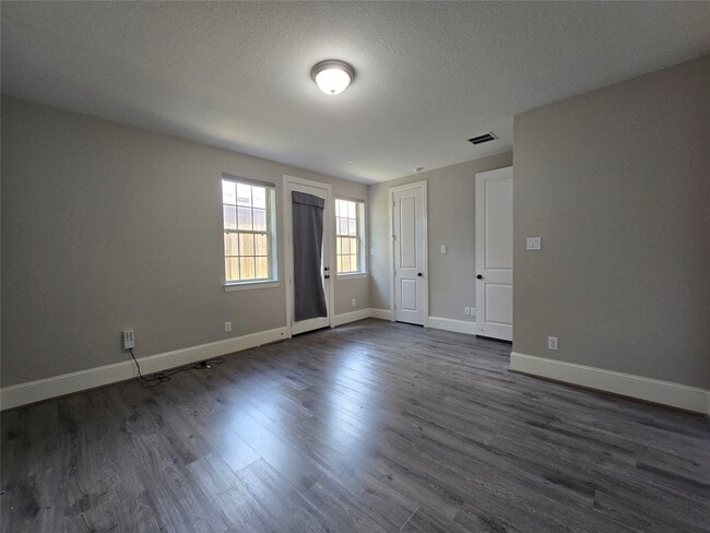 Photo - 11918 Stirling Row Ln