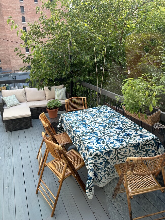 Photo - 1421 T St NW