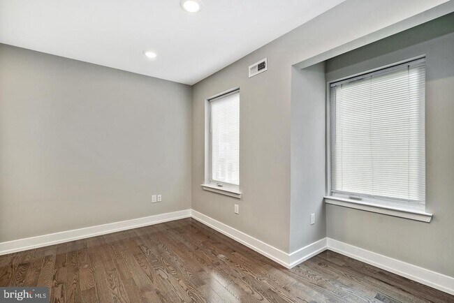 Photo - 1505 Parrish St Unit B