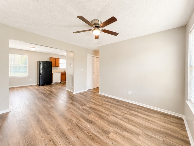 Photo - 804 Forest Dale Ln