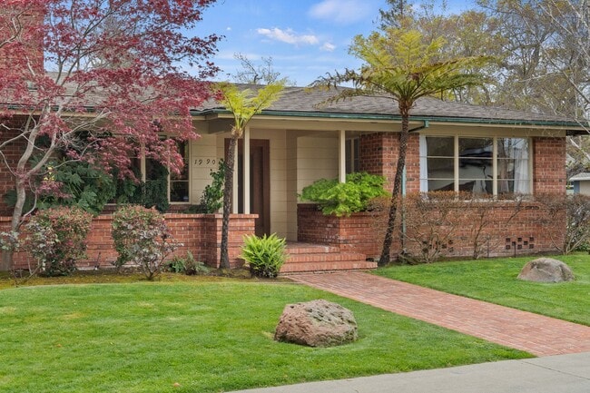 Building Photo - Iconic California Ranch Home by Architect Birge Clark in Leland Manor, Palo Alto