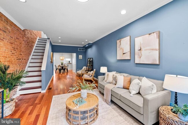 Photo - 1247 Hull St