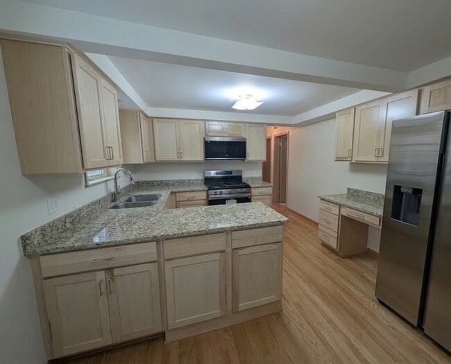 Photo - 6537 N Natoma Ave