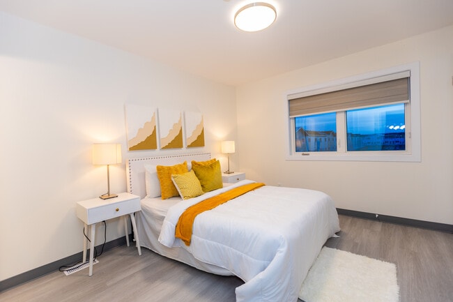 Building Photo - Templeton Townhomes