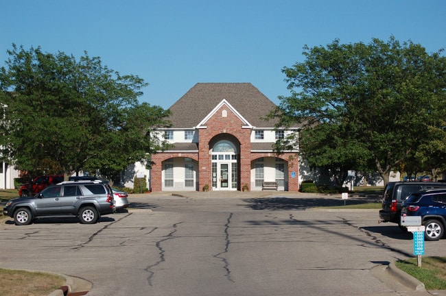 Clubhouse - Highpoint at Pella