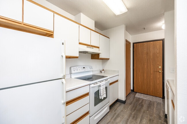 2BR, 2BA - 720-750 PIES2 - Forest Ridge