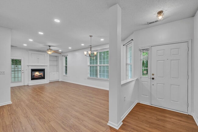Photo - 5905 Echingham Dr Unit .
