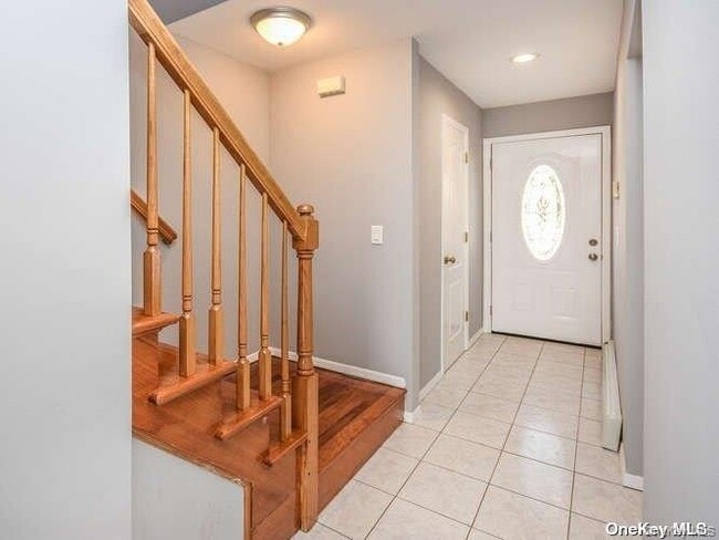 Photo - 62 A Linwood Rd N