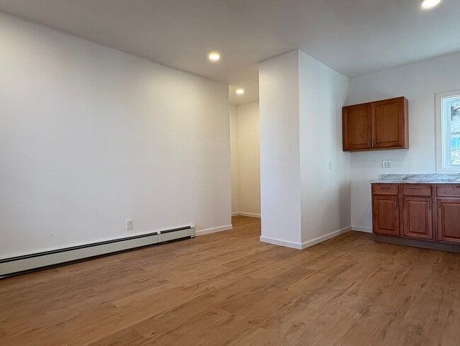 Photo - 24 Willis St Unit 1