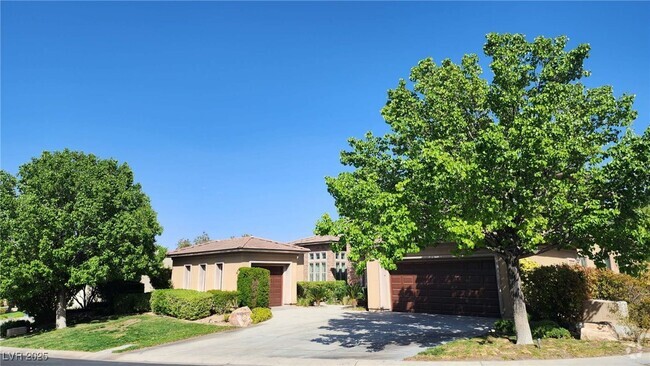 Building Photo - 6 Holly Tree Ct Rental