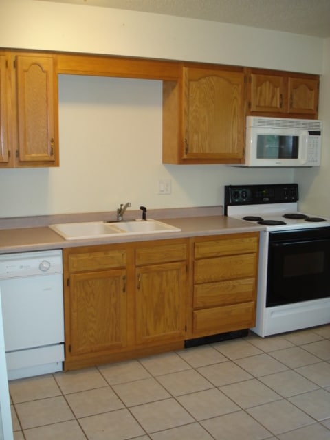 Photo - 110 N Holmen Dr