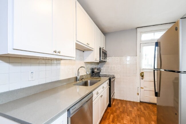 Photo - 753 Leland Ave Unit 2f