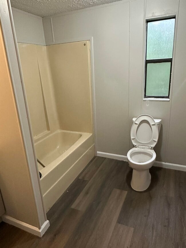 Photo - 1658 Rankin Ave