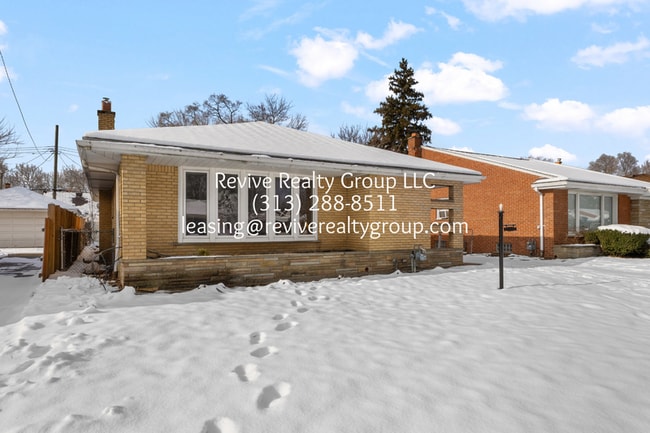 Photo - 20241 Kentfield St